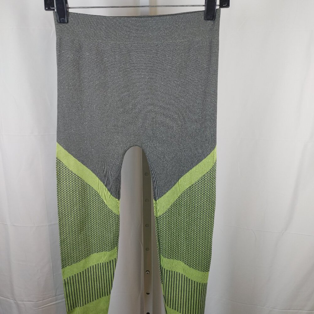 UC under control Size M Women's leggings charcoal lime leggings